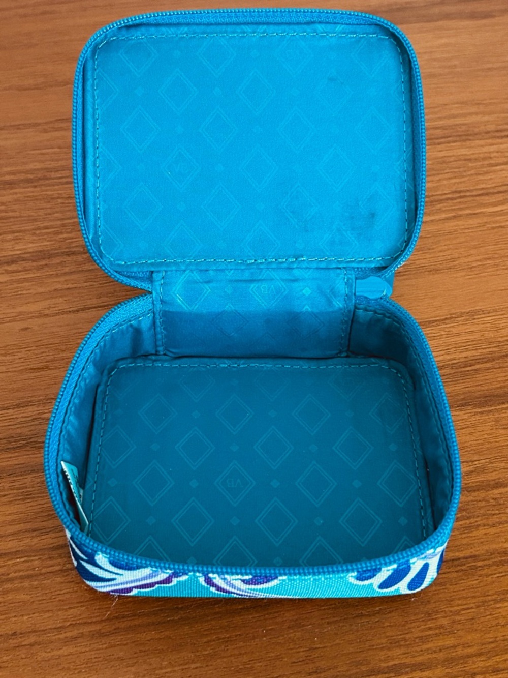 Vera Bradley All in One Pill Box in Waikiki Paisley - Picture 3 of 3